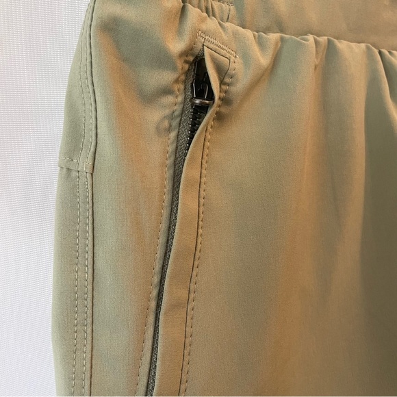 Calia xs NWT New Shorts Mid Rise Sage Green Journey Collection Woven 5” Shorts - Picture 4 of 7